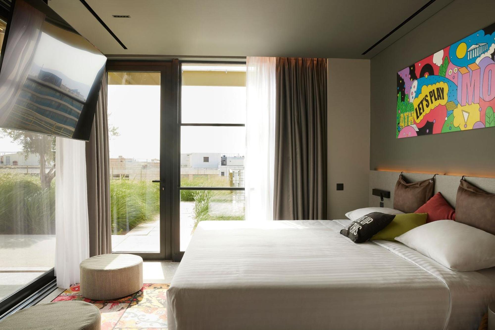 Moxy Athens City Екстериор снимка