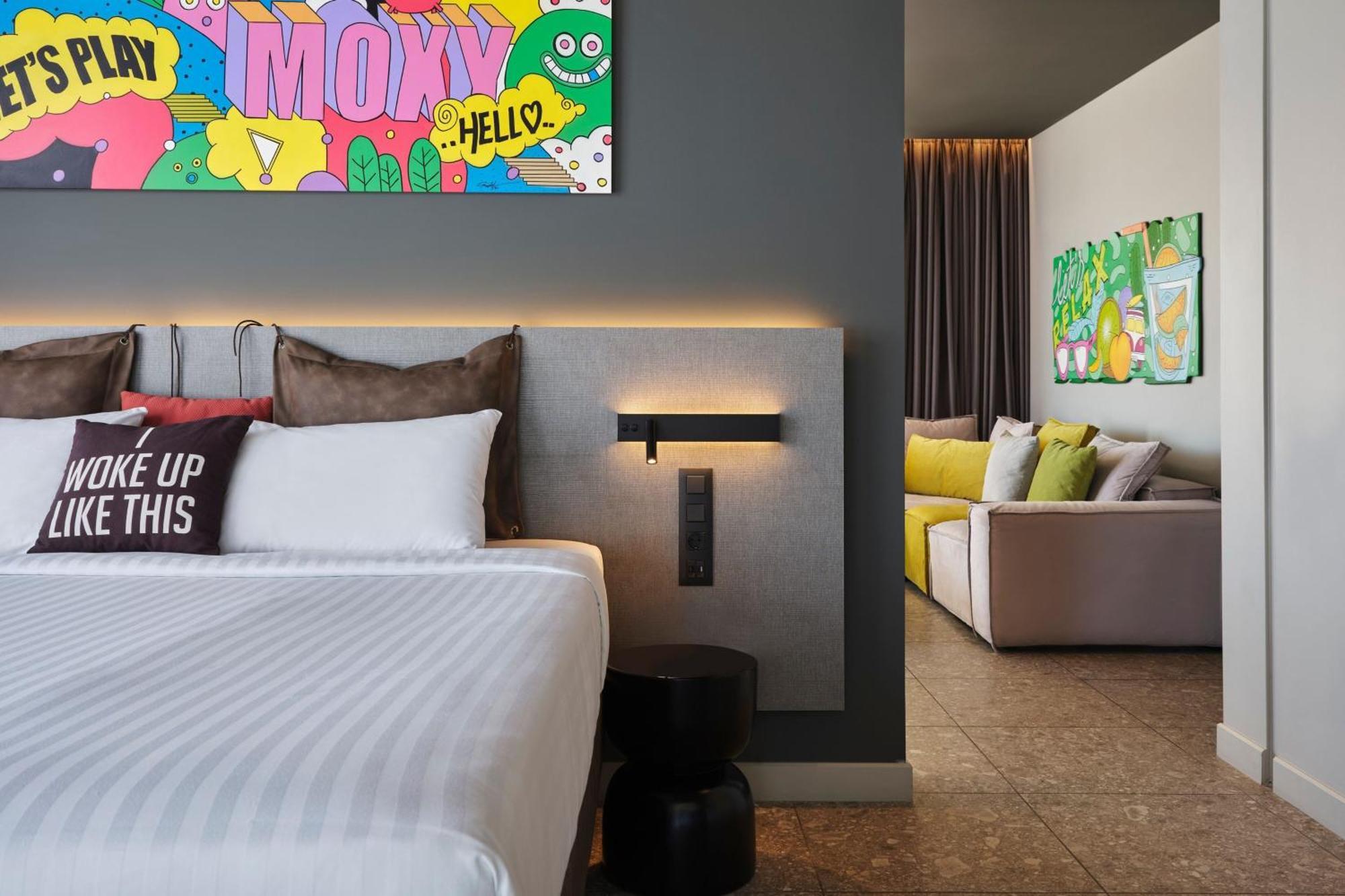 Moxy Athens City Екстериор снимка