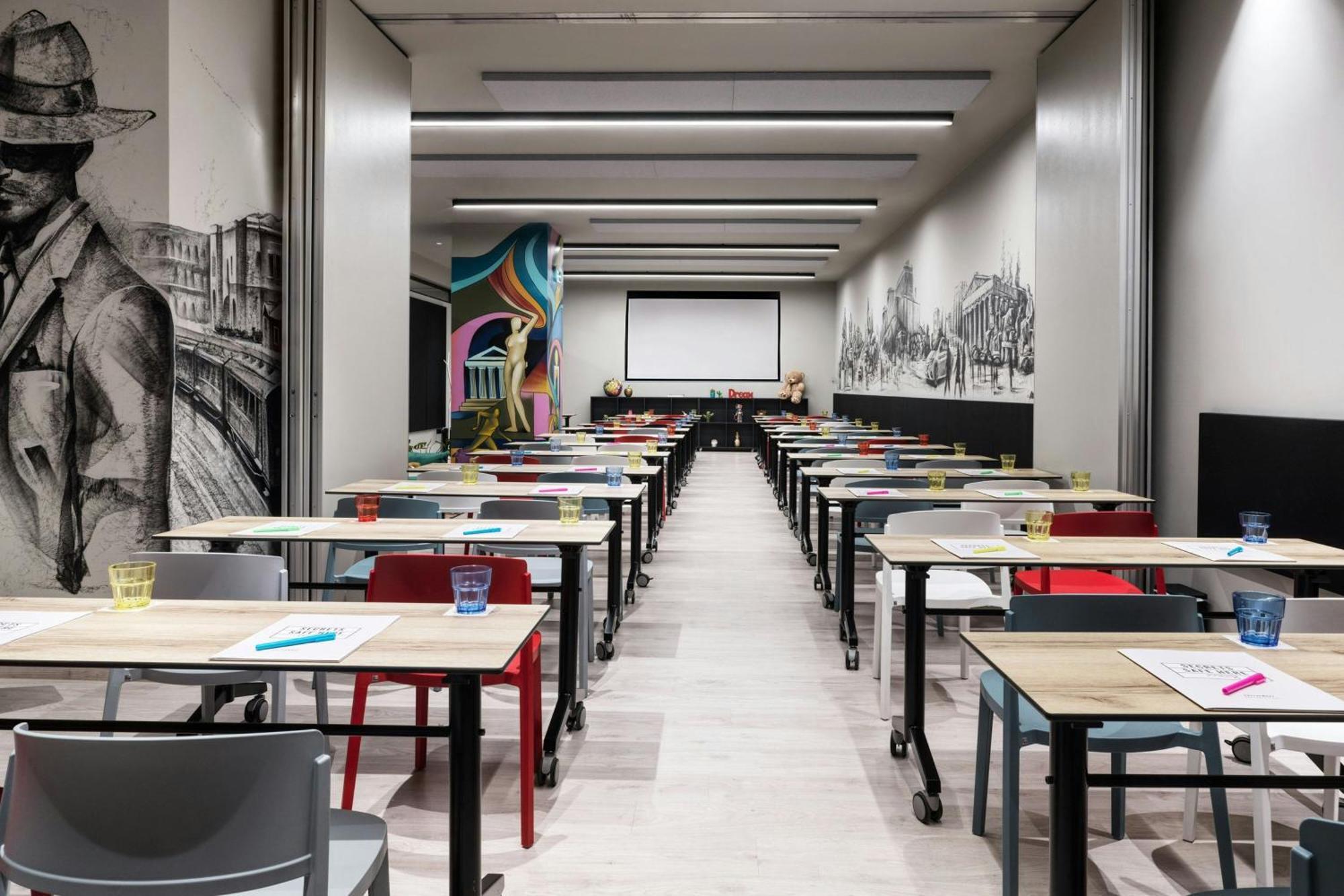 Moxy Athens City Екстериор снимка